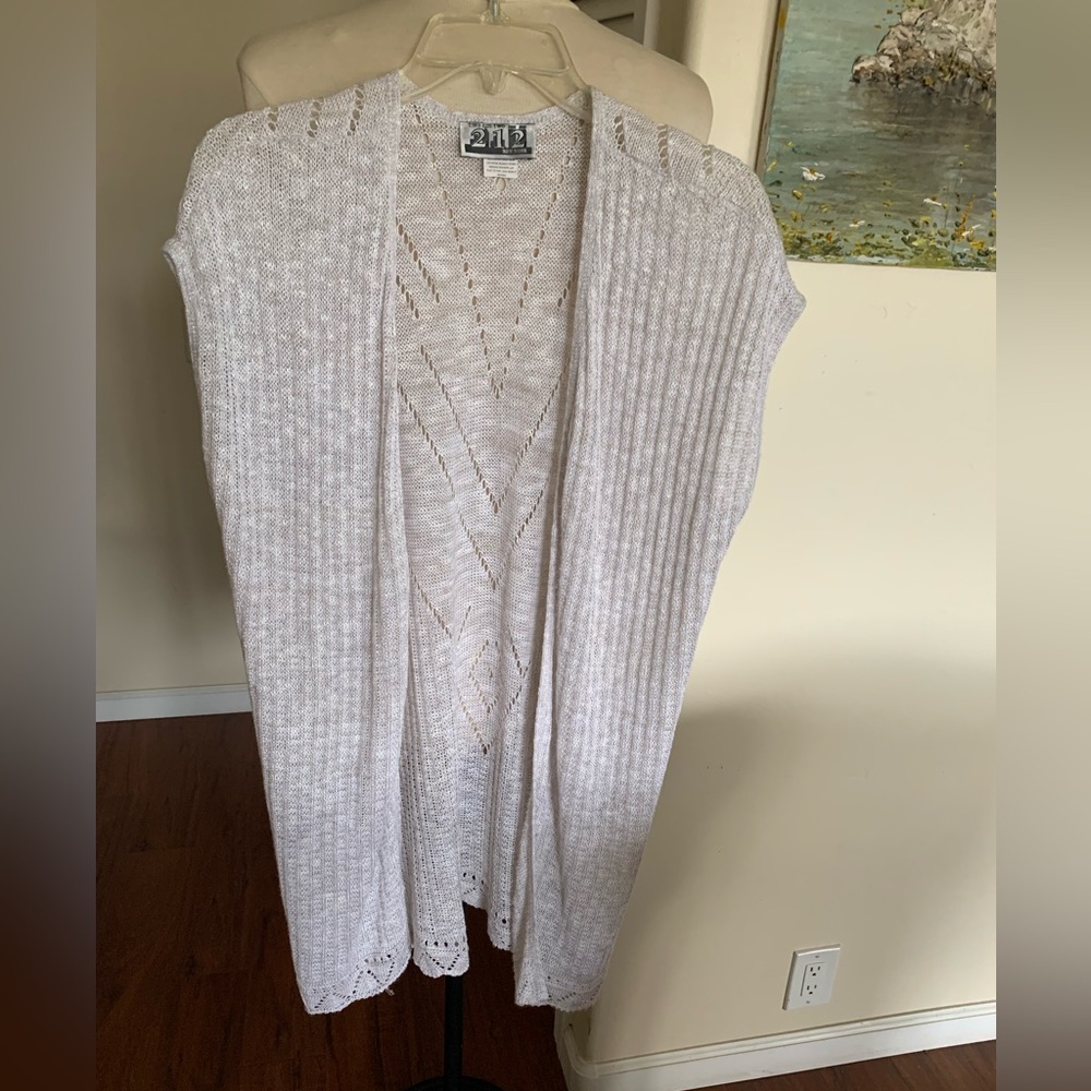 Elegant Cream Open-Front Sweater vest, would fit small thru large